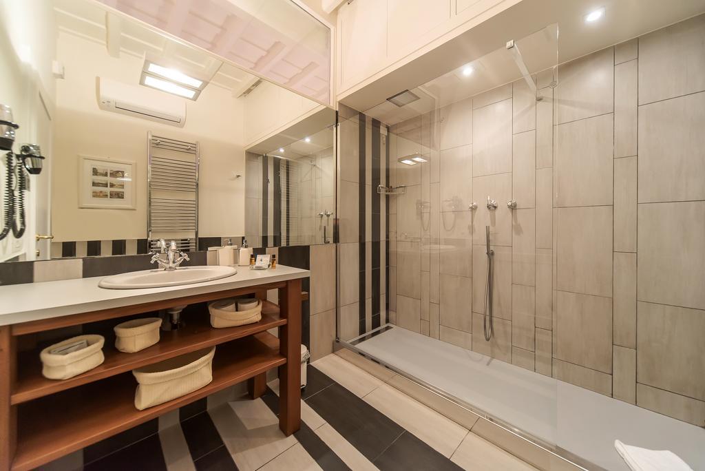 La Porta Rossa Di Borgo - Vatican Luxury Suite Rome Bagian luar foto