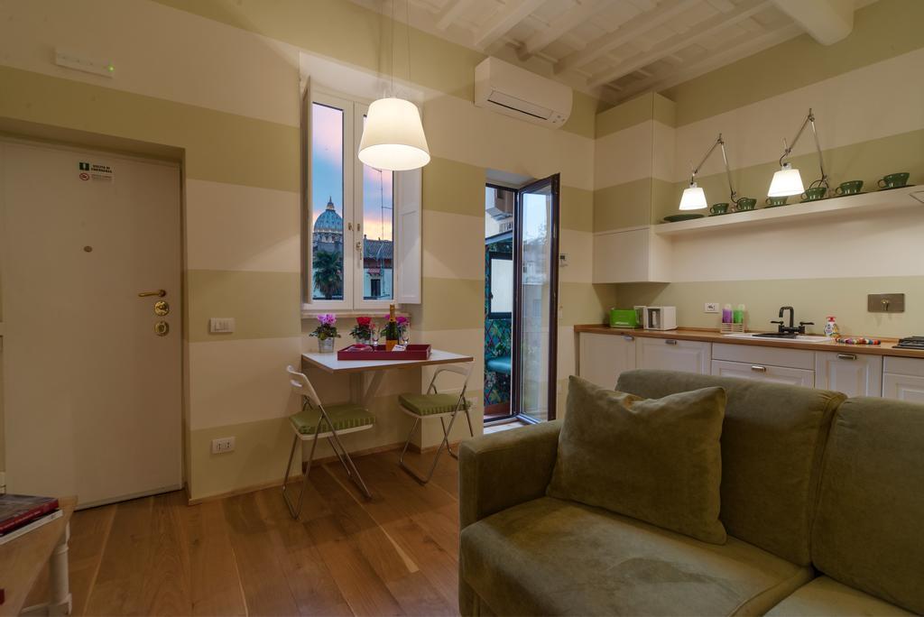 La Porta Rossa Di Borgo - Vatican Luxury Suite Rome Bagian luar foto