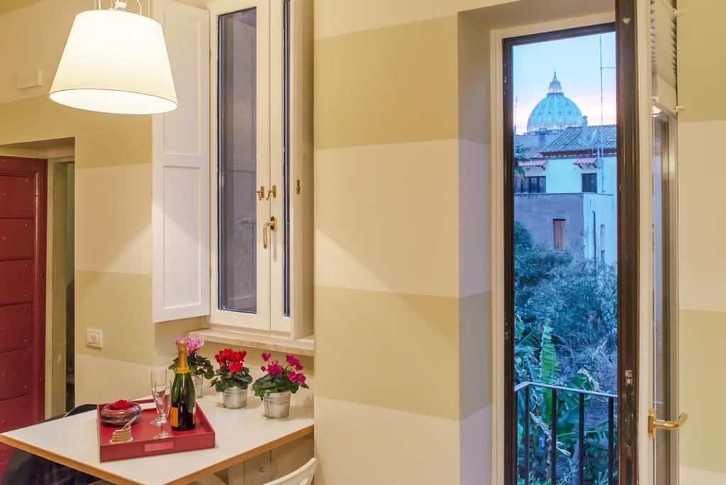 La Porta Rossa Di Borgo - Vatican Luxury Suite Rome Bagian luar foto